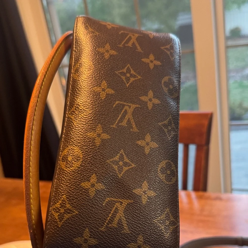 Louis Vuitton Classic Monogram MM looping Shoulder Bag EUC - Picture 7 of 10